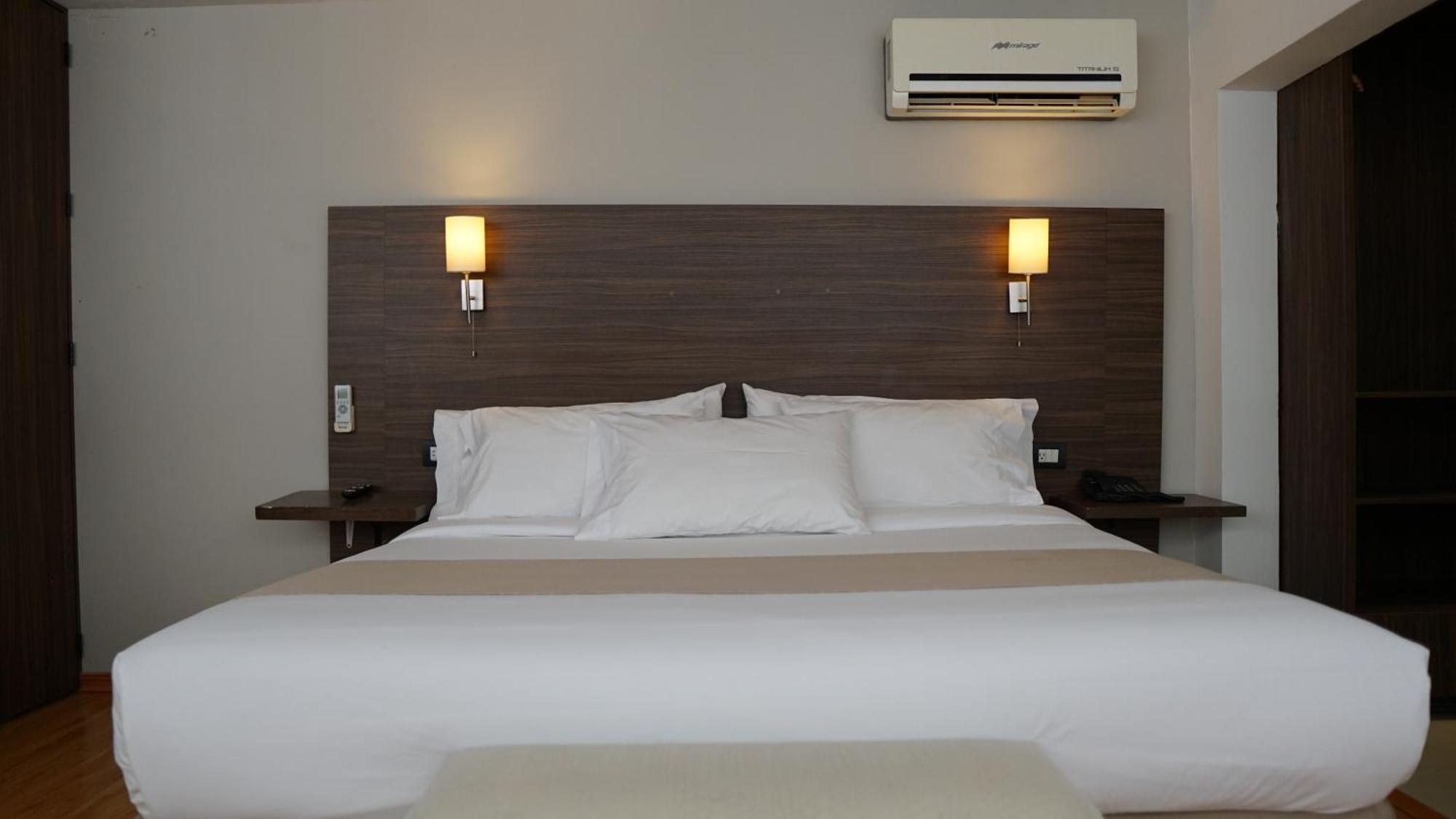 El Hotel Business Class - Zamora Centro ภายนอก รูปภาพ