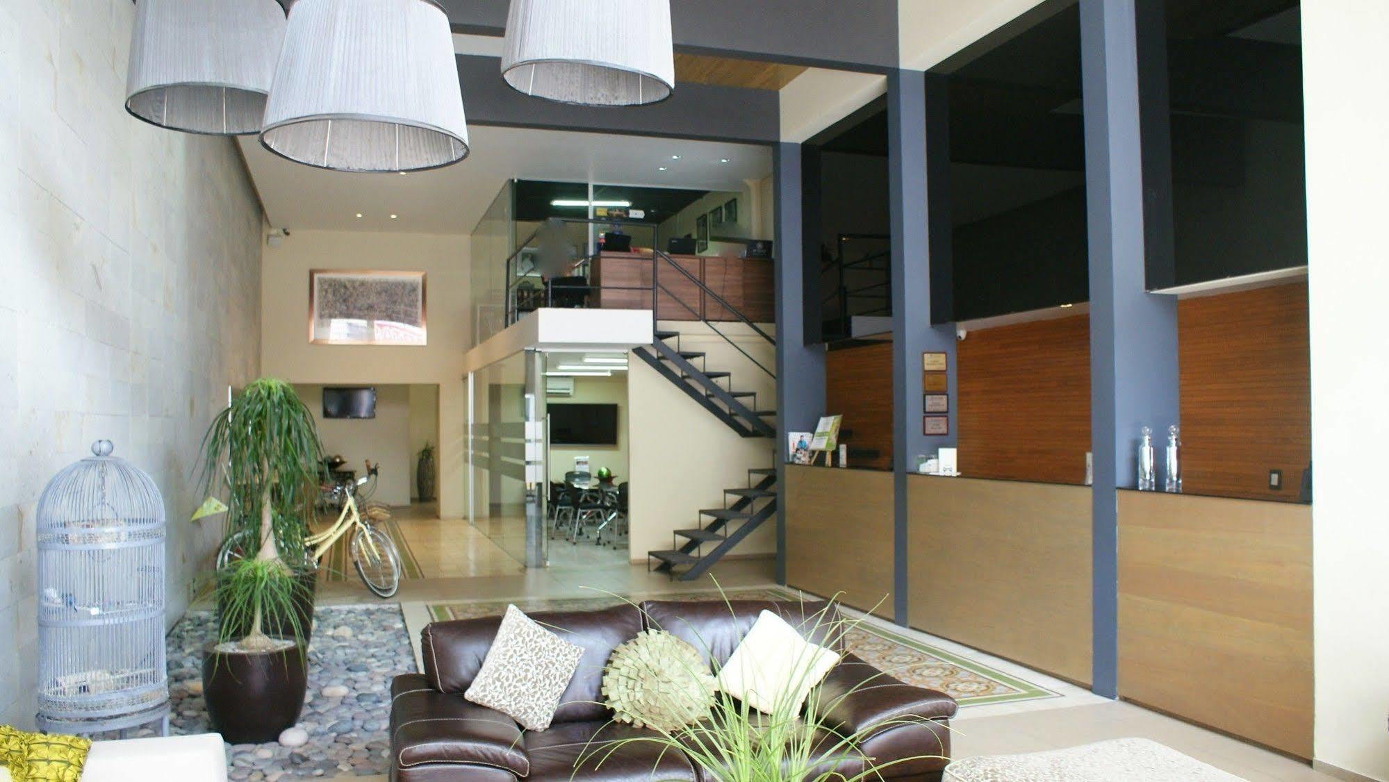 El Hotel Business Class - Zamora Centro ภายนอก รูปภาพ