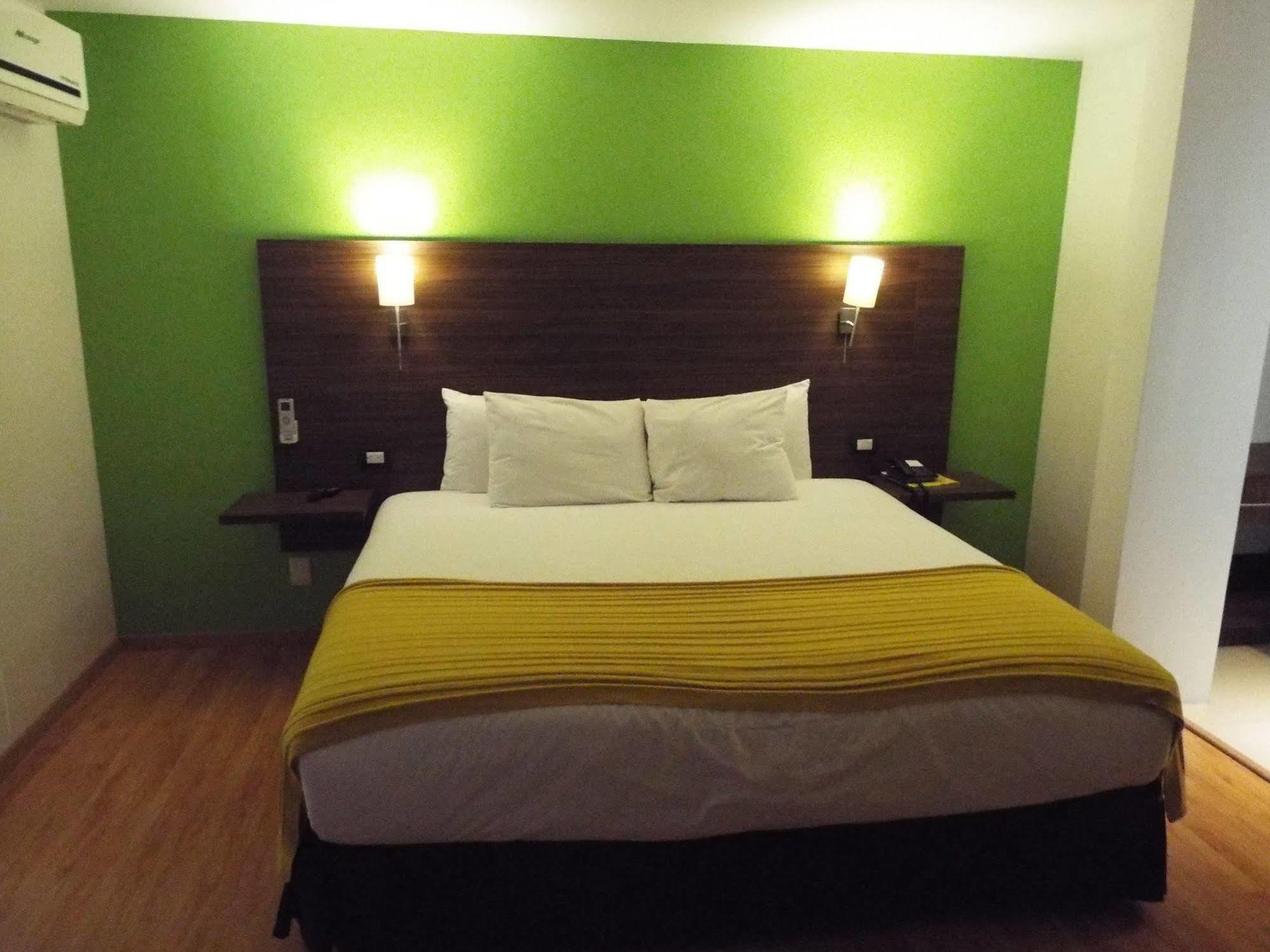 El Hotel Business Class - Zamora Centro ภายนอก รูปภาพ