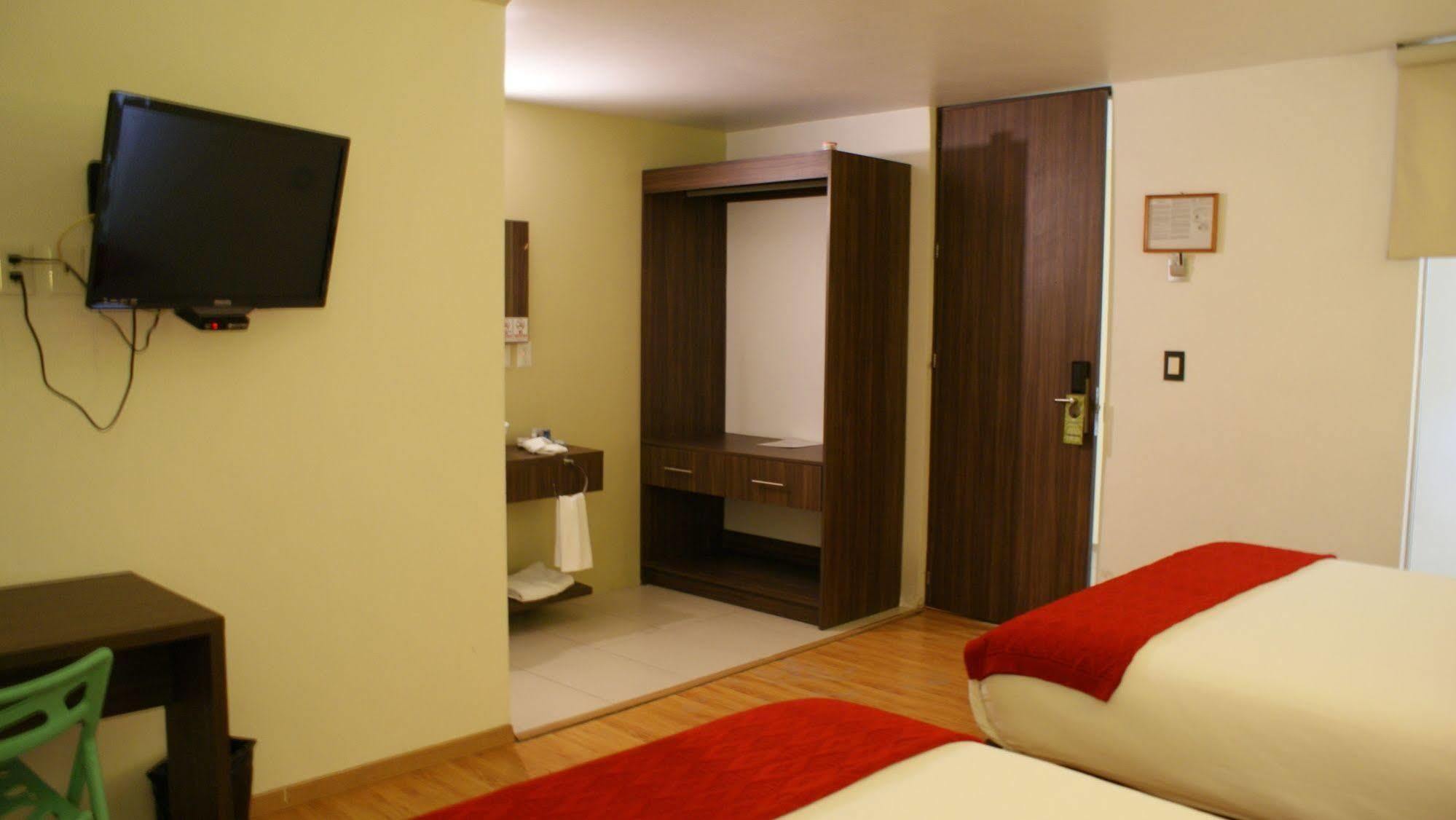 El Hotel Business Class - Zamora Centro ภายนอก รูปภาพ